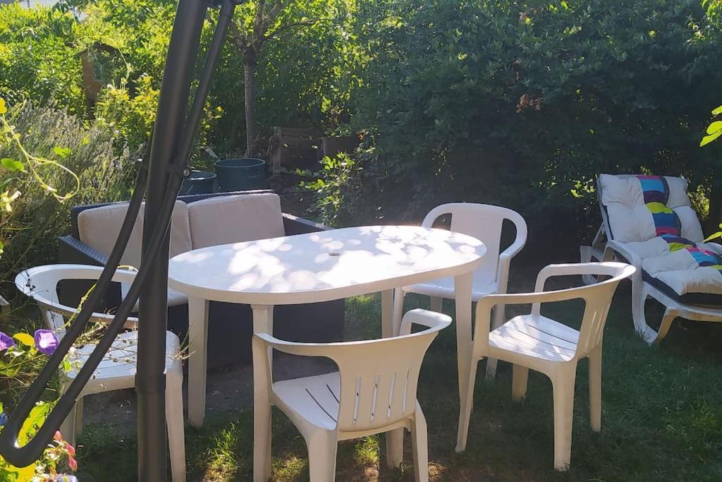 Gite Les Lilas La Genevraye Zewnętrze zdjęcie